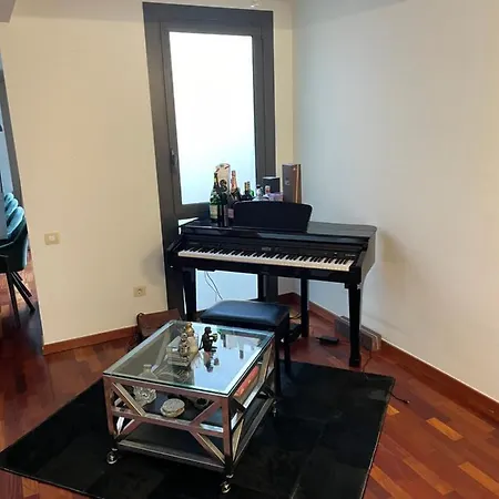 Super Cozy And Duplex With Rooftop * Барселона